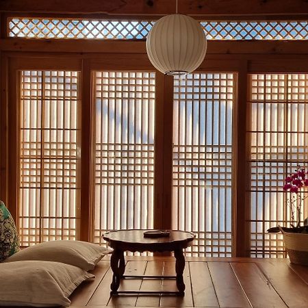 Hotel Dalbbit Hyang à Jeonju Extérieur photo