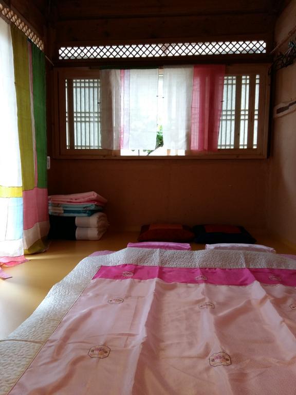 Hotel Dalbbit Hyang à Jeonju Chambre photo